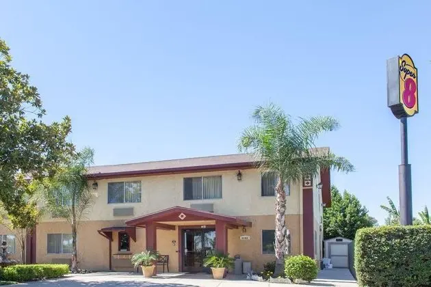 Super 8 by Wyndham Selma/Fresno Area