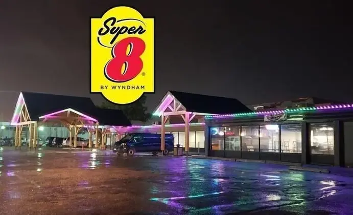 Super 8 by Wyndham Spruce Grove
