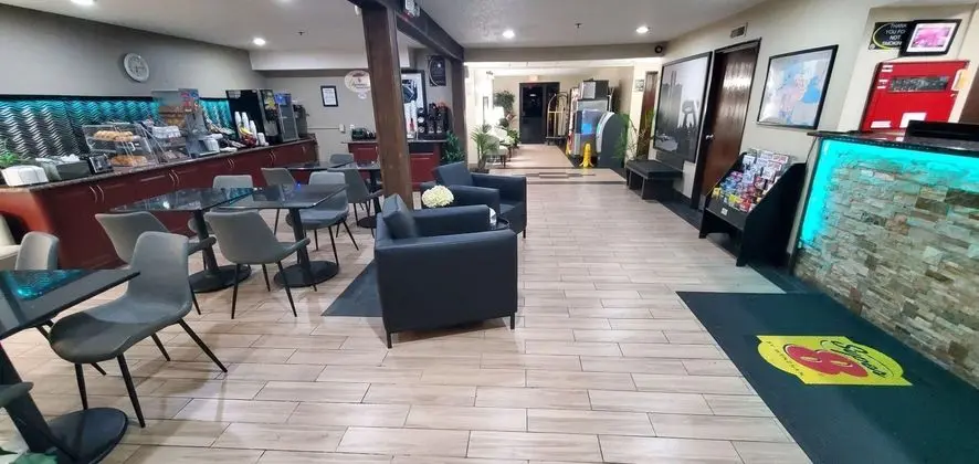 Super 8 by Wyndham Sterling Heights/Detroit Area - Genel