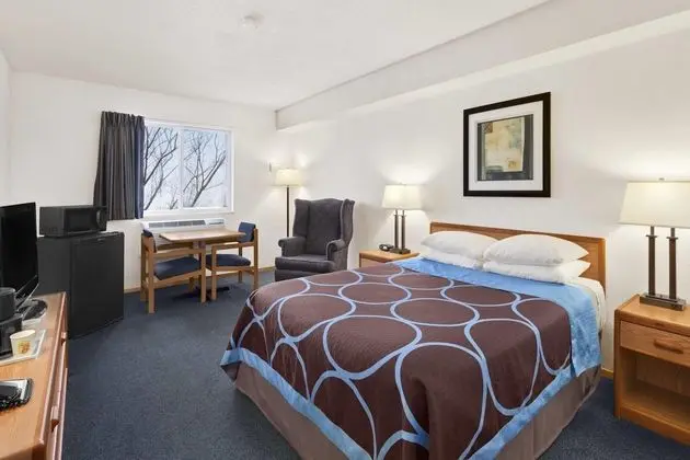 Super 8 by Wyndham Swift Current - Öne Çıkan Resim
