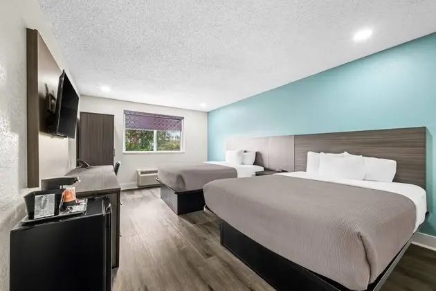 Super 8 by Wyndham West Haven - Öne Çıkan Resim