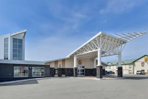Super 8 by Wyndham Wetaskiwin