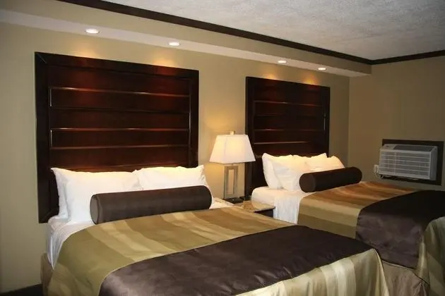 Super 8 by Wyndham Wetaskiwin