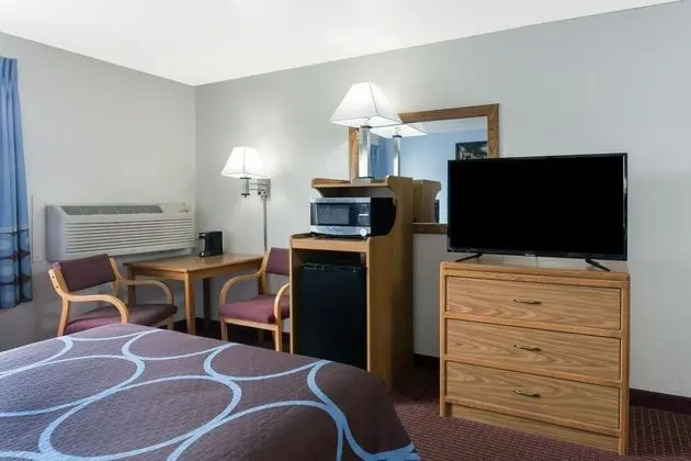 Super 8 by Wyndham Wisconsin Dells