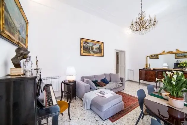 Super Big History Luxury At Colosseum