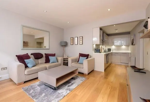 Super Central Luxury Edinburgh Apartment - İç Mekan