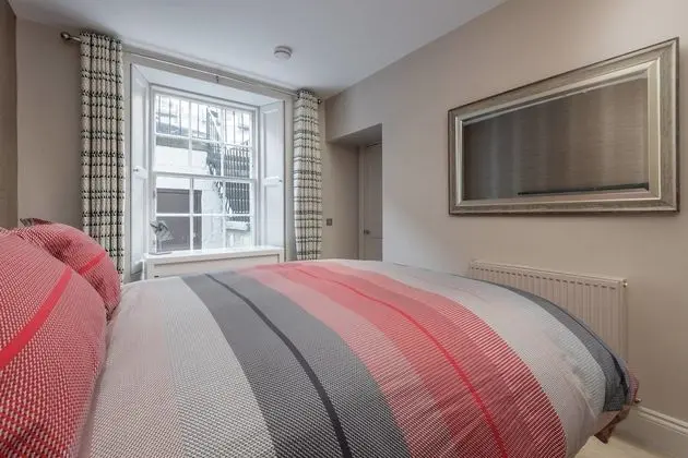 Super Central Luxury Edinburgh Apartment - Oda