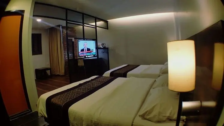 Super Eight Hotels Malaysia Sd