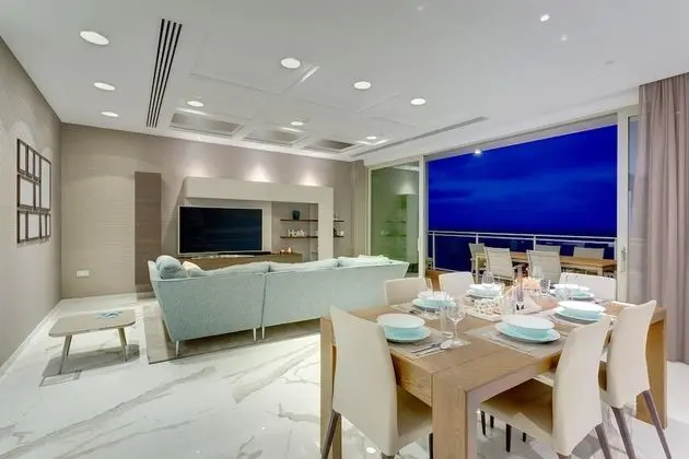 Super Luxury Apartment in Tigne Point, Amazing Ocean Views - Öne Çıkan Resim