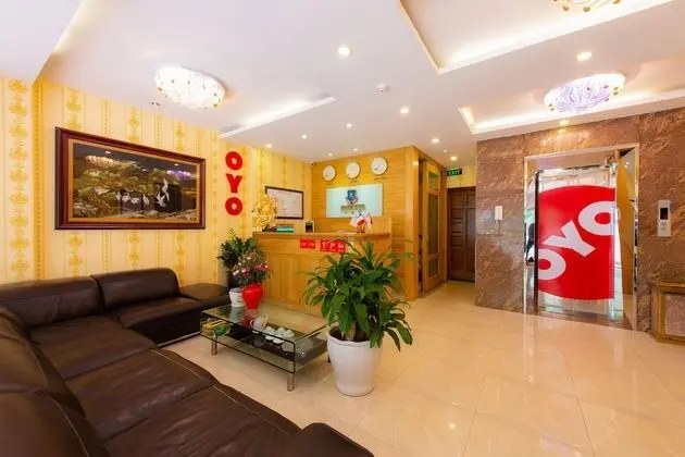 Super OYO 191 Dragon Hotel - Lobi