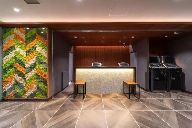 Super Hotel Premier Miyazaki Ichibangai - Lobi