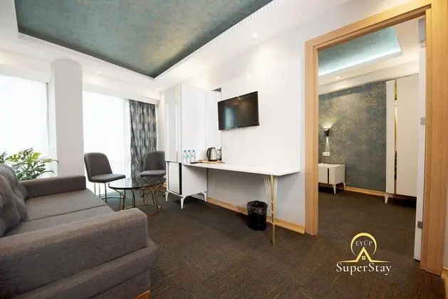 Super Stay - Genel