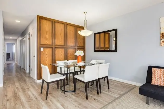 Superb 3BR mins to DT SAIT - Oda Düzeni
