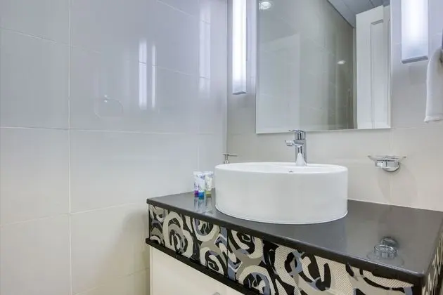 Superb Downtown Dubai Apartment, Amazing Location - Banyo Tipleri