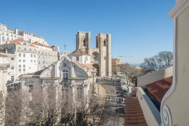Superb Flat Cathedral & River View