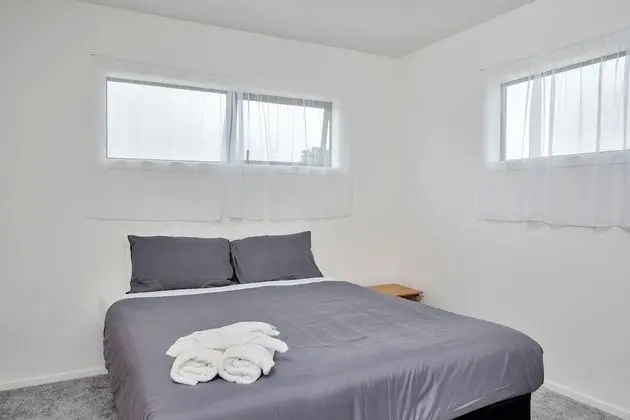 Superb Holiday Home near Airport - Oda