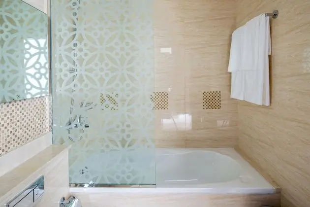 Superb & Homey 3BR Apartment In Downtown Dubai - İç Mekan