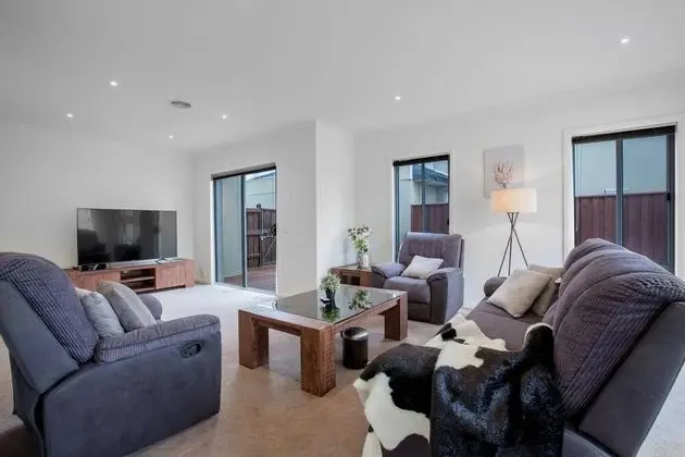 Superb Luxe 5BR House@point Cook Near Lake - İç Mekan