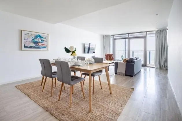 Superb And Modern 1BR on a Premier Waterfront Location! - Öne Çıkan Resim