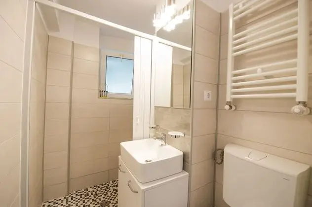 Superb Studio Cismigiu Gardens - Private Heating - Free Wifi - Panoramic View - Banyo Tipleri