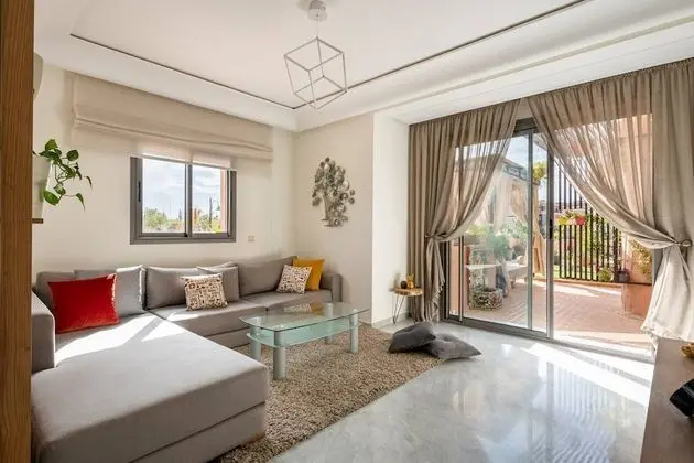 Superbe Appart Mega Terrasse Piscine big Jardin - Öne Çıkan Resim