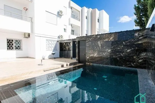 Superbe apt Avec Piscine La Soukra