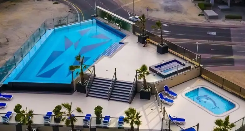 SuperHost - Elite Apartment With Balcony Near Metro Station - Havuz