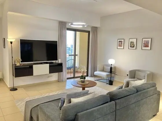 SuperHost - Extravagant Apartment with Sea and Marina Views - Oda Düzeni