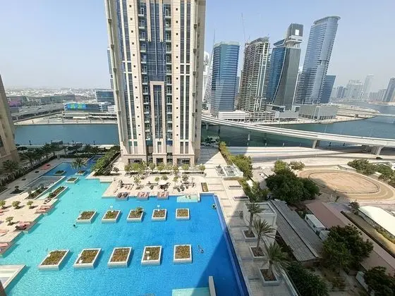 SuperHost - Fabulous Canal Views from This Waterfront Luxe Apt - Havuz