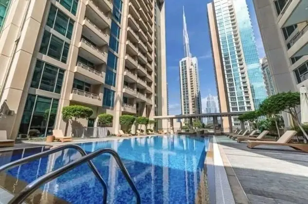 SuperHost - Fountain View Stylish Apt With Spacious Terrace - Havuz