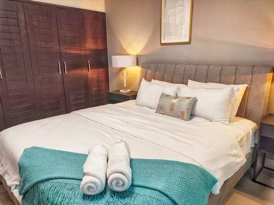 SuperHost - Fountain View Stylish Apt With Spacious Terrace - Oda