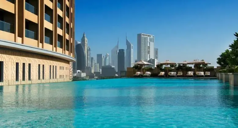 SuperHost - Glamorous Apt with Terrace Overlooking Skyline I Address Dubai Mall - Havuz