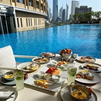 SuperHost - Lofty Studio with Breathtaking Burj Khalifa View - Havuz