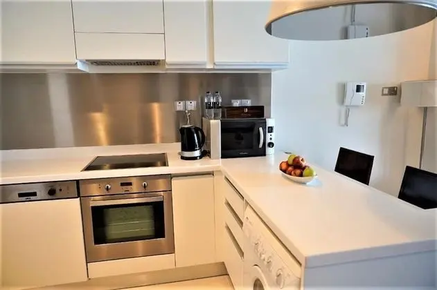 SuperHost - Lofty Studio with Breathtaking Burj Khalifa View - Mutfak