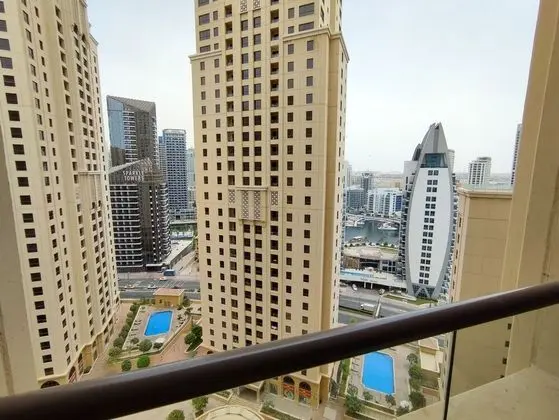 SuperHost - Magnificent Waterfront Apt, Steps From the Beach - Dış Mekan