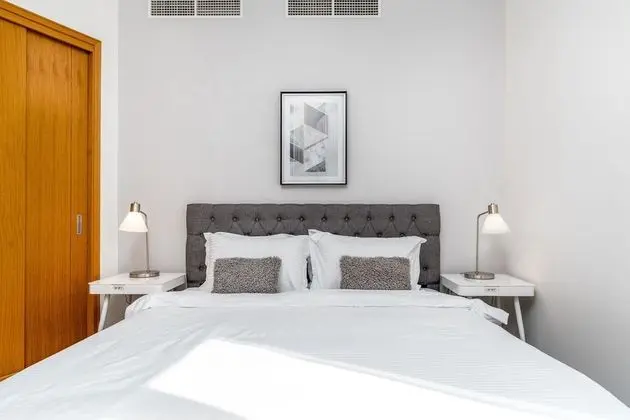 SuperHost - Modern and Unique Apartment with Fountain Views - Oda
