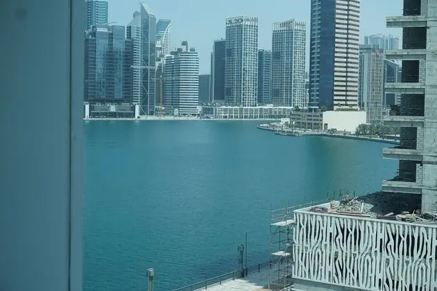SuperHost- Next to Dubai Canal | Elegant 1 BR | Business Bay