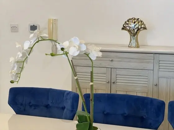 SuperHost - Splendid Apartment With 2 Balconies Near The Metro - İç Mekan