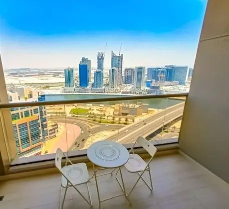 SuperHost - Vibrant Studio With Canal View Near Dubai Mall