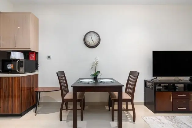 SuperHost - Vibrant Studio With Canal View Near Dubai Mall - Yerinde Yemek