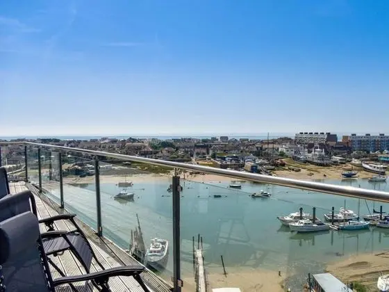 Superior 2 Bedroom Condo With Stunning Sea Views - Öne Çıkan Resim