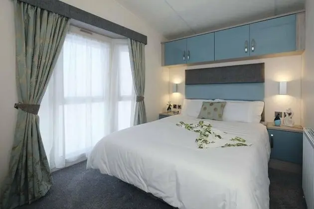 Superior 6 Berth Holiday Home in Suffolk, - Oda