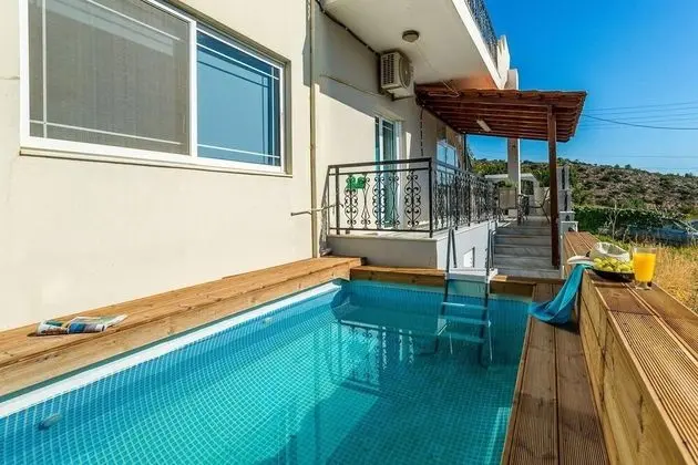 Superior Apartment - Overlooking Chania-with Pool - Havuz