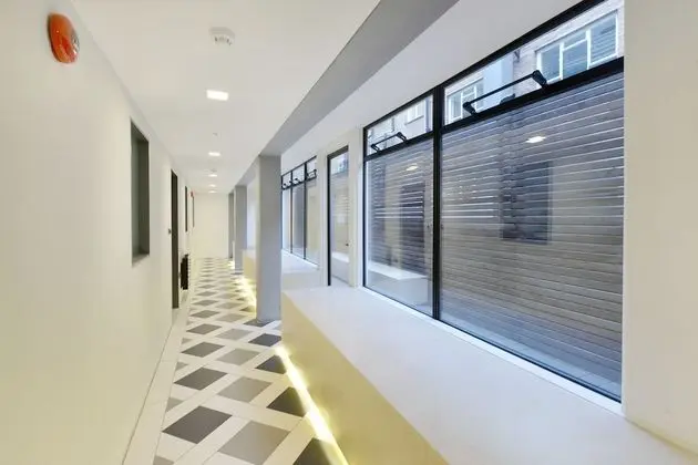 Superior St Christophers Place - İç Mekan