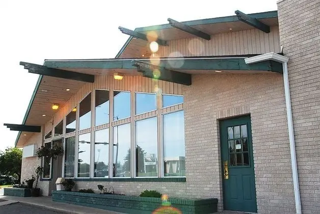 Superlodge Canada Lethbridge