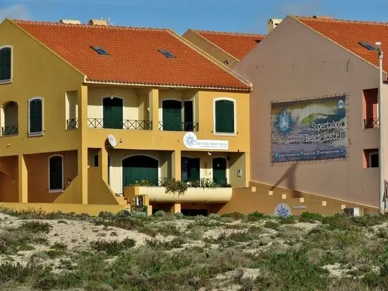Supertubos Beach Hostel - Dış Mekan