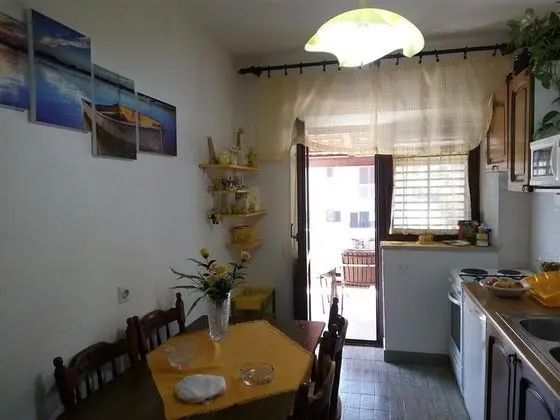 Supetar Central Child-friendly and Dog-friendly Apartment Near Beach - Yerinde Yemek