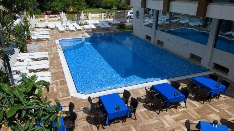 Supreme Hotel - Havuz