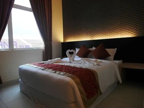 SUPREME HOTEL
