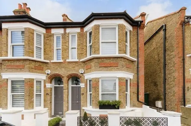 Surbiton Luxury 3 bed House with Garden